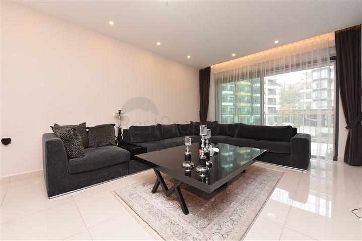 شقة غرفة وصالة مفروشة - ضمن مجمع 5 نجوم في كارجيجاك / الانيا 