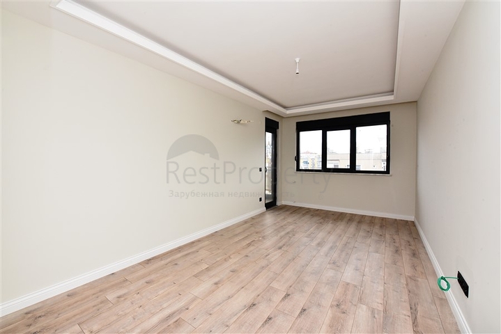 دوبلكس عائلية - 6 غرف وصالة ضمن مجمع سكني جديد في مركز الانيا 