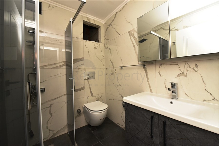 دوبلكس عائلية - 6 غرف وصالة ضمن مجمع سكني جديد في مركز الانيا 