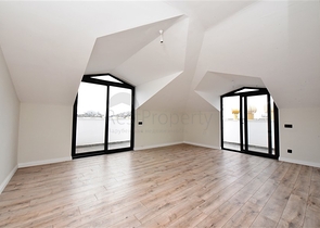 دوبلكس عائلية - 6 غرف وصالة ضمن مجمع سكني جديد في مركز الانيا 