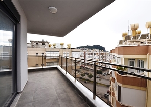 دوبلكس عائلية - 6 غرف وصالة ضمن مجمع سكني جديد في مركز الانيا 