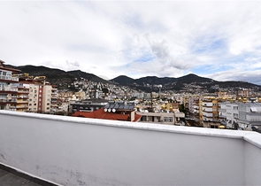 دوبلكس عائلية - 6 غرف وصالة ضمن مجمع سكني جديد في مركز الانيا 