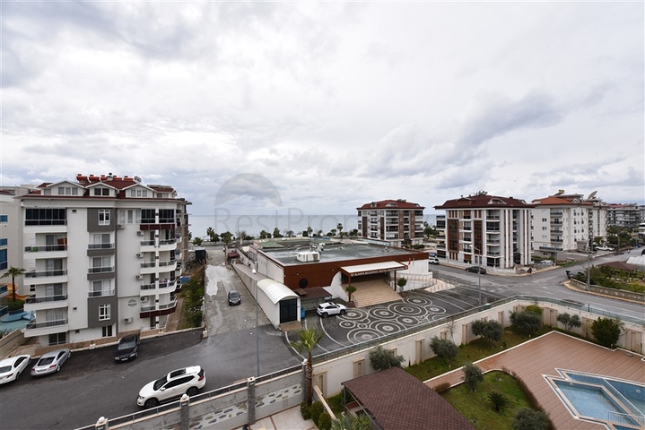 اطلالة بحر - دوبلكس فاخرة 3 غرف وصالة مفروشة - في كاستل / الانيا 