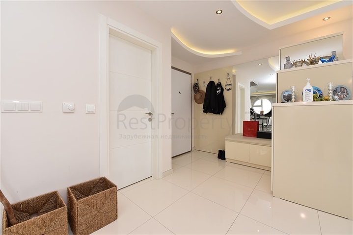 اطلالة بحر - دوبلكس فاخرة 3 غرف وصالة مفروشة - في كاستل / الانيا 