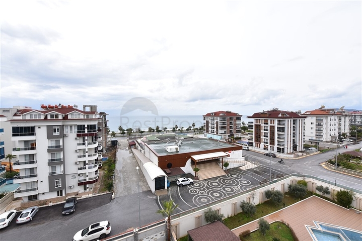 اطلالة بحر - دوبلكس فاخرة 3 غرف وصالة مفروشة - في كاستل / الانيا 