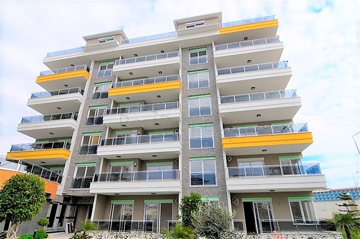 اطلالة بحر - دوبلكس فاخرة 3 غرف وصالة مفروشة - في كاستل / الانيا 