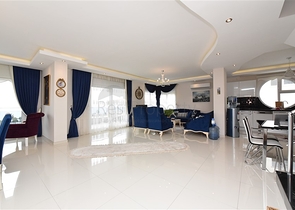 اطلالة بحر - دوبلكس فاخرة 3 غرف وصالة مفروشة - في كاستل / الانيا 