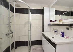 اطلالة بحر - دوبلكس فاخرة 3 غرف وصالة مفروشة - في كاستل / الانيا 