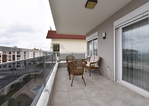 اطلالة بحر - دوبلكس فاخرة 3 غرف وصالة مفروشة - في كاستل / الانيا 