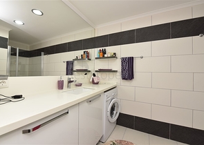 اطلالة بحر - دوبلكس فاخرة 3 غرف وصالة مفروشة - في كاستل / الانيا 