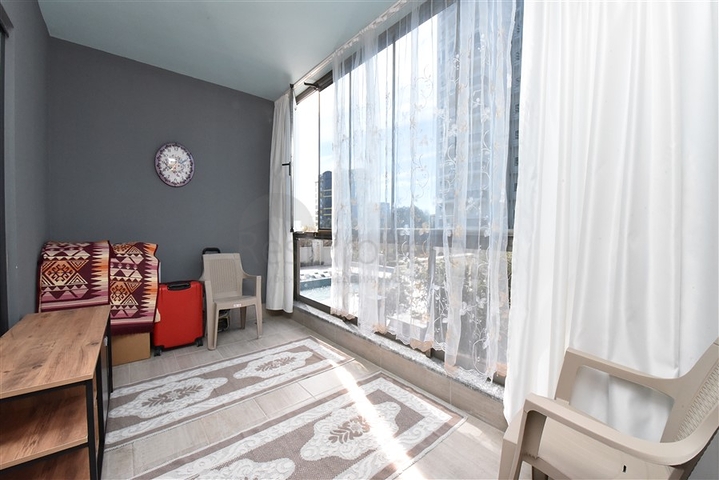 شقة غرفة وصالة مفروشة -ضمن مجمع جديد في محمودلار/ الانيا 