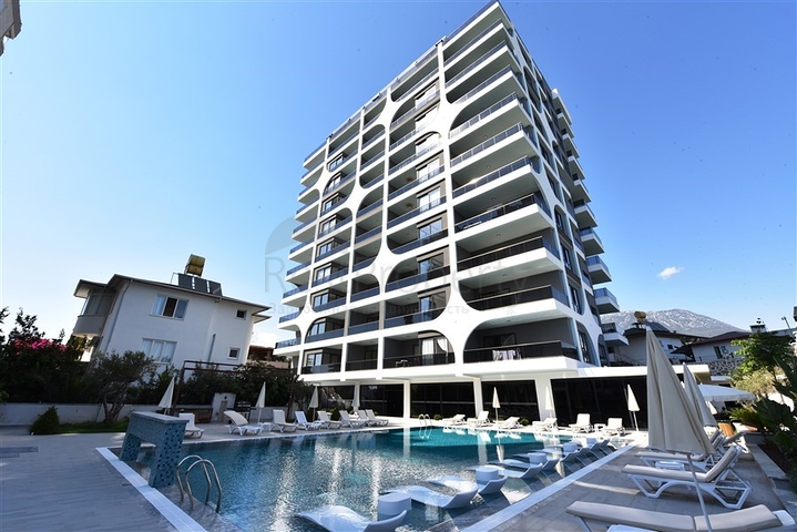 شقة غرفة وصالة مفروشة -ضمن مجمع جديد في محمودلار/ الانيا 