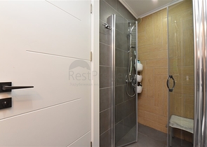 شقة غرفة وصالة مفروشة -ضمن مجمع جديد في محمودلار/ الانيا 