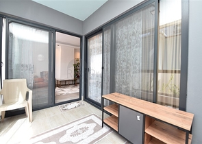 شقة غرفة وصالة مفروشة -ضمن مجمع جديد في محمودلار/ الانيا 