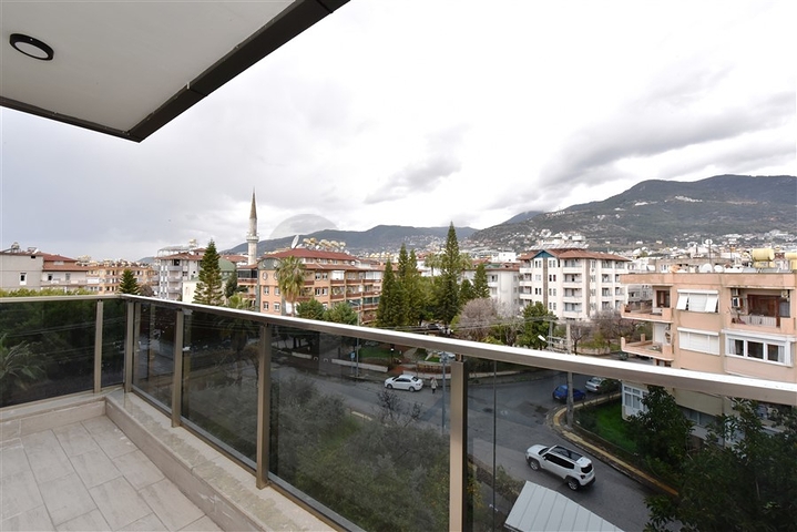 شقة جديدة - غرفة وصالة مفروشة -ضمن مجمع سكني في مركز الانيا 