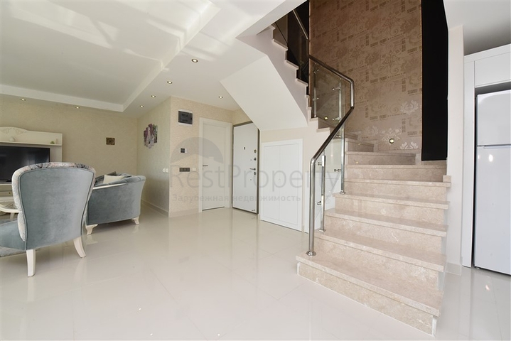 اطلالة بحر - دوبلكس فاخرة 3 غرف وصالة - ضمن مجمع بخدمات 5 نجوم - في كارجيجاك / الانيا 