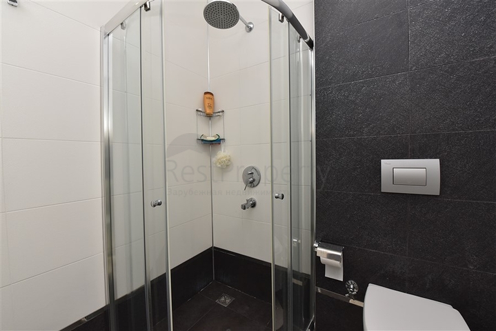 اطلالة بحر - دوبلكس فاخرة 3 غرف وصالة - ضمن مجمع بخدمات 5 نجوم - في كارجيجاك / الانيا 