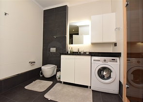 اطلالة بحر - دوبلكس فاخرة 3 غرف وصالة - ضمن مجمع بخدمات 5 نجوم - في كارجيجاك / الانيا 