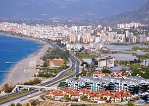 اطلالة بحر - دوبلكس فاخرة 3 غرف وصالة - ضمن مجمع بخدمات 5 نجوم - في كارجيجاك / الانيا 