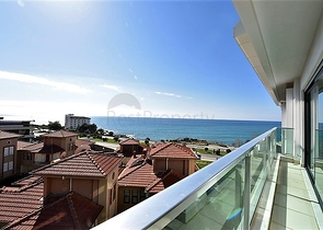 اطلالة بحر - دوبلكس فاخرة 3 غرف وصالة - ضمن مجمع بخدمات 5 نجوم - في كارجيجاك / الانيا 