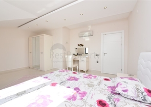 اطلالة بحر - دوبلكس فاخرة 3 غرف وصالة - ضمن مجمع بخدمات 5 نجوم - في كارجيجاك / الانيا 