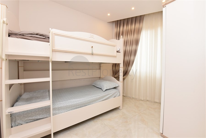 شقة غرفتين وصالة مفروشة -ضمن مجمع سكني حديث -في مركز الانيا 