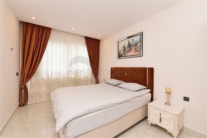 شقة غرفتين وصالة مفروشة -ضمن مجمع سكني حديث -في مركز الانيا 