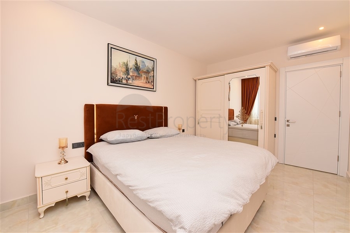 شقة غرفتين وصالة مفروشة -ضمن مجمع سكني حديث -في مركز الانيا 