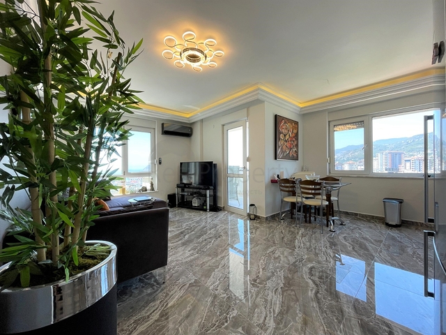 اطلالة بحر وقلعة - شقة غرفة وصالة واسعة -ضمن مجمع سكني في جيكجلي / الانيا 