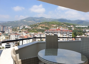 اطلالة بحر وقلعة - شقة غرفة وصالة واسعة -ضمن مجمع سكني في جيكجلي / الانيا 