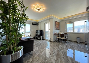 اطلالة بحر وقلعة - شقة غرفة وصالة واسعة -ضمن مجمع سكني في جيكجلي / الانيا 