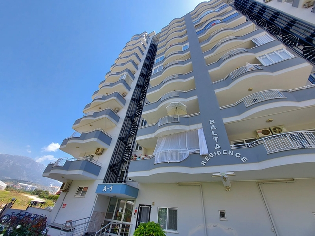 قريبة من البحر والخدمات - شقة غرفتين وصالة في محمودلار / الانيا 