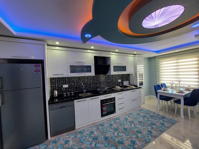 قريبة من البحر والخدمات - شقة غرفتين وصالة في محمودلار / الانيا 