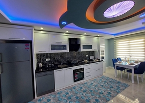 قريبة من البحر والخدمات - شقة غرفتين وصالة في محمودلار / الانيا 