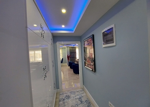 قريبة من البحر والخدمات - شقة غرفتين وصالة في محمودلار / الانيا 