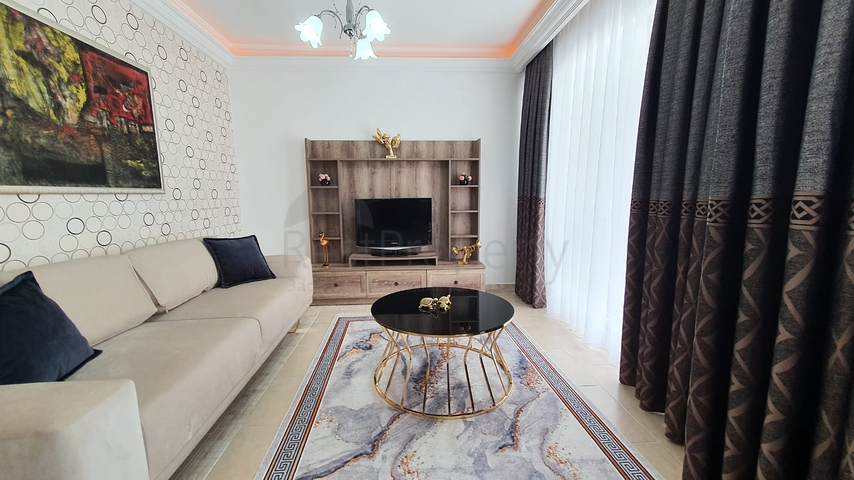 شقة صف اول على البحر - تصميم غرفتين وصالة مفروشة -في محمودلار / الانيا 