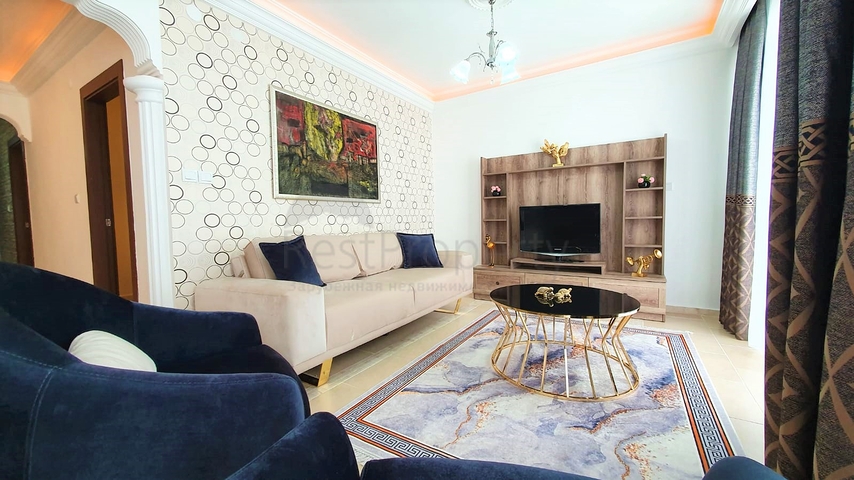 شقة صف اول على البحر - تصميم غرفتين وصالة مفروشة -في محمودلار / الانيا 