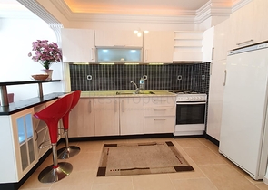 شقة صف اول على البحر - تصميم غرفتين وصالة مفروشة -في محمودلار / الانيا 