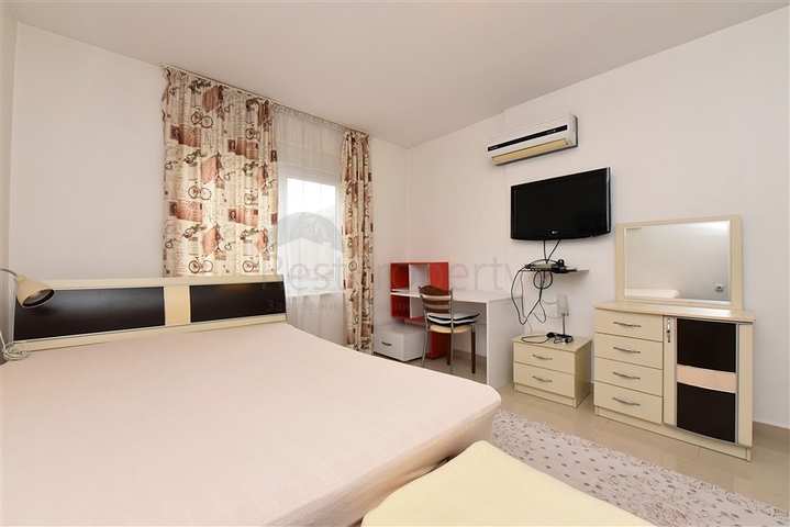 تبعد عن شاطئ كليوباترا 100 متر فقط - شقة مفروشة غرفة وصالة ضمن مجمع سكني في مركز الانيا