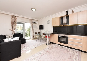 تبعد عن شاطئ كليوباترا 100 متر فقط - شقة مفروشة غرفة وصالة ضمن مجمع سكني في مركز الانيا