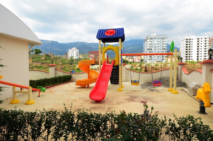 شقة غرفة وصالة مفروشة - ضمن مجمع سكني في محمودلار / الانيا 