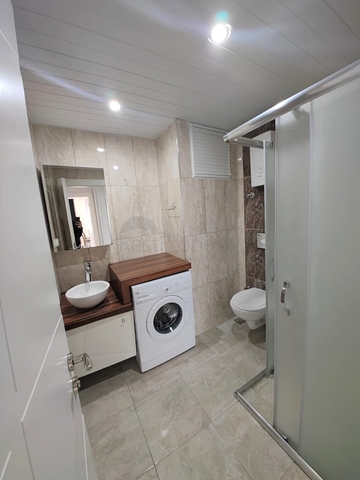 شقة غرفة وصالة مفروشة - ضمن مجمع سكني في محمودلار / الانيا 