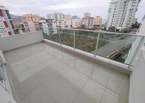 شقة غرفة وصالة مفروشة - ضمن مجمع سكني في محمودلار / الانيا 