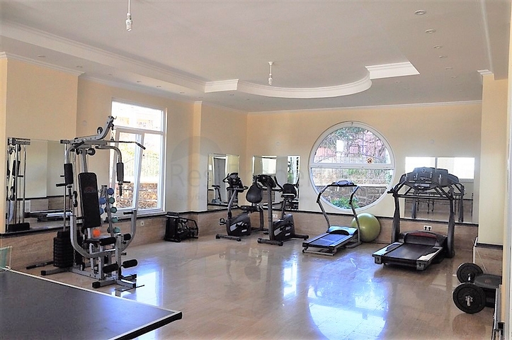 اطلالة جبلية -شقة غرفتين وصالة مفروشة -ضمن مجمع سكني في محمودلار / الانيا 