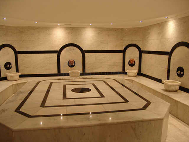 اطلالة جبلية -شقة غرفتين وصالة مفروشة -ضمن مجمع سكني في محمودلار / الانيا 