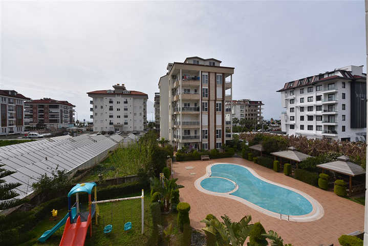 شقة غرفة وصالة مفروشة - ضمن مجمع سكني في كاستل / الانيا 