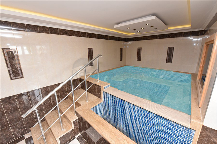 شقة غرفة وصالة مفروشة - ضمن مجمع سكني في كاستل / الانيا 