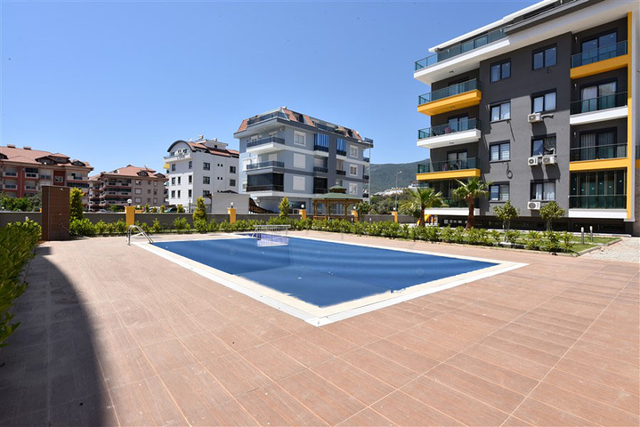 شقة عائلية -3 غرف وصالة مع مطبخ منفصل -في اوبا / الانيا 