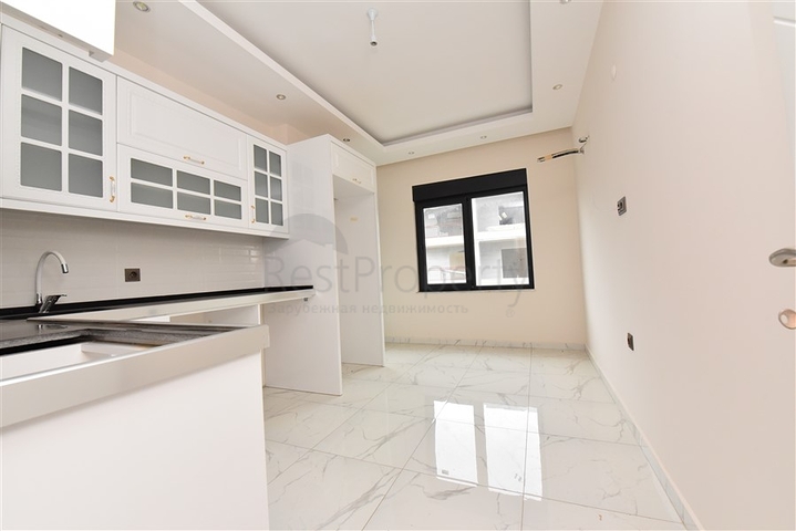 شقة عائلية -3 غرف وصالة مع مطبخ منفصل -في اوبا / الانيا 