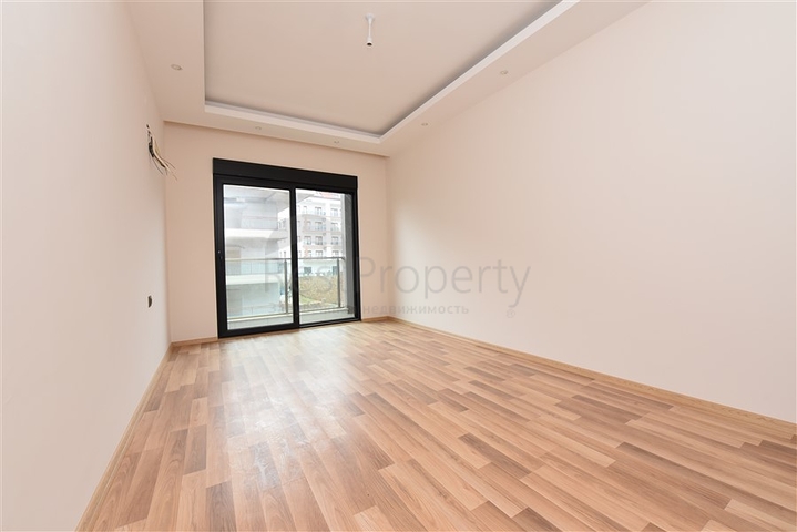 شقة عائلية -3 غرف وصالة مع مطبخ منفصل -في اوبا / الانيا 